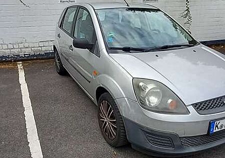 Ford Fiesta 1.3 Trend