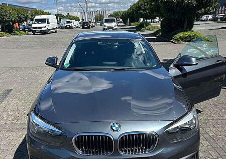 BMW 118 d xDrive Advantage