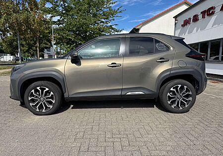 Toyota Yaris Cross Hybrid FWD Team D/ACC/LED/NAVI/SITZH