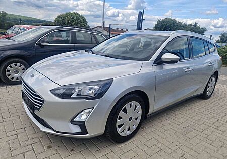 Ford Focus Turnier Cool & Connect, HU neu