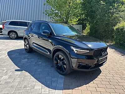 Volvo XC40 B3 BLACK EDT PLUS+360°CAM+LED+HK SOUND+20"