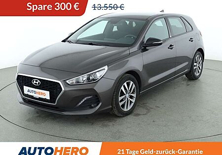 Hyundai i30 1.4 MPI Passion *TEMPO*CAM*PDC*SHZ*KLIMA*