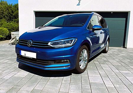 VW Touran Volkswagen 1.4, Highline, StHz, Led, Nav, Ahk, WR + SR