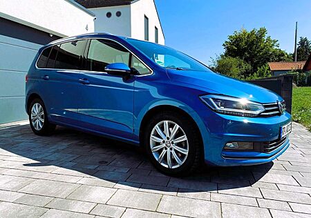 VW Touran Volkswagen 1.4, Highline, StHz, LED, Nav, Ahk, WR + SR