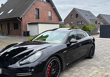 Porsche Panamera GTS PDK Approved Garantie