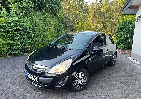 Opel Corsa 1.4 16V Satellite