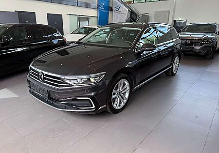 VW Passat Variant Volkswagen Passat GTE 1.4 TSI DSG AID/MATRIX/KAM/SIDE/AHK