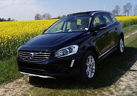 Volvo XC 60 XC60 Summum Top Ausstattung Sitzheizug hinten.