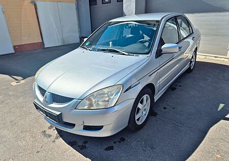 Mitsubishi Lancer 1,6 Comfort