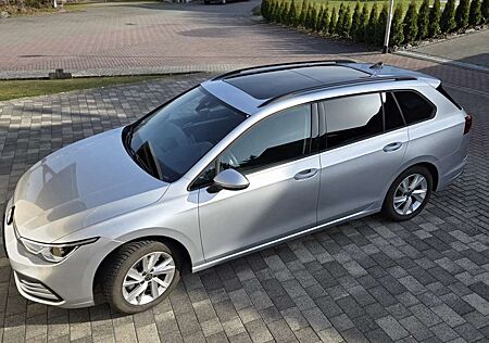 VW Golf Variant Volkswagen Life 1.5 eTSI