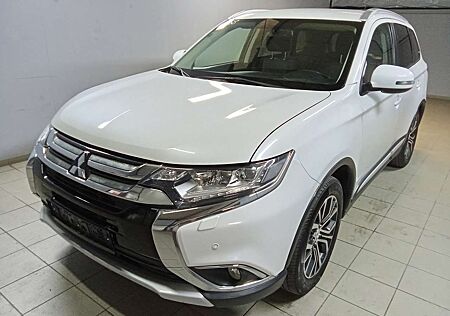 Mitsubishi Outlander ClearTec Invite 4WD