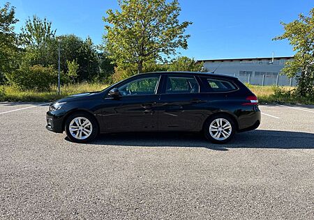 Peugeot 308 Active Pack Werksgarantie Autom Navi Temp Applecar