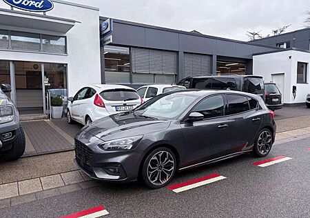 Ford Focus Lim. ST-Line/Kamera/Winterpaket/WENIG KM