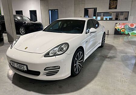 Porsche Panamera 4 2.Hand,SH ,8-fach,TOP