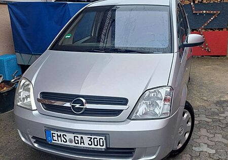 Opel Meriva 1.6 16V Easytronic (Essentia)