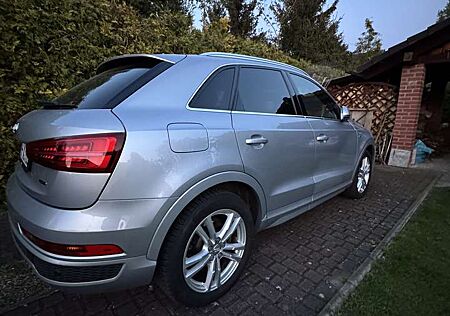 Audi Q3 2.0 TFSI quattro S tronic sport