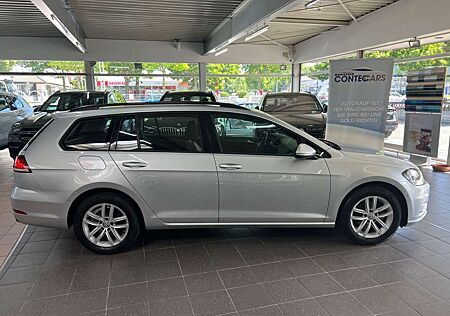 VW Golf Volkswagen VII Var. 1.6 TDI Comfortline AHK+KAM+SH+uvm