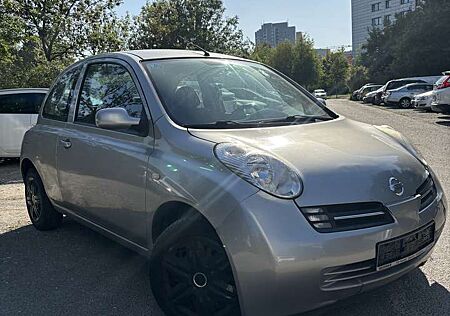 Nissan Micra 1.0 Night Fever