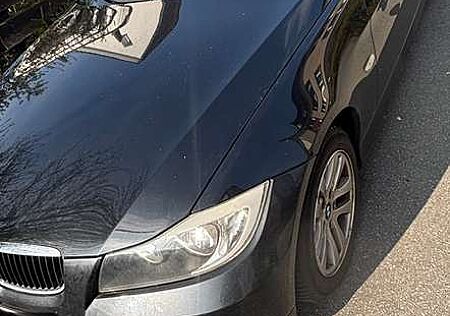 BMW 320i 320 Touring