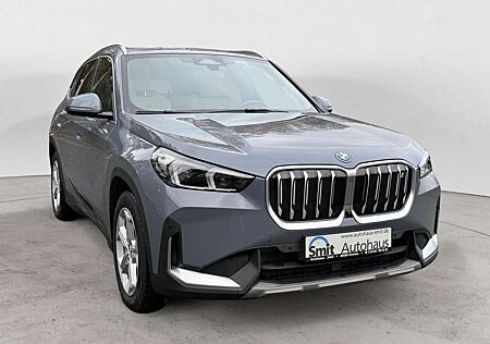 BMW iX1 xDrive *Pano*H/K*Leder*360°*HuD*Innovation