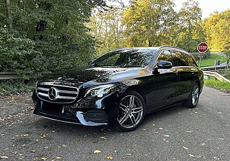 Mercedes-Benz E 220 d T AMG Line Burmester Widescreen Multibeam