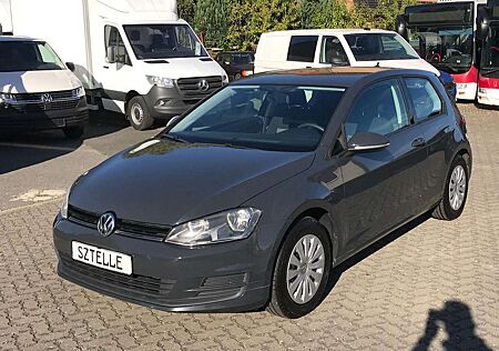VW Golf Volkswagen VII Lim. Trendline BMT