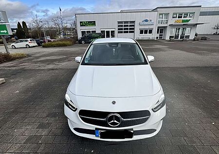 Mercedes-Benz B 200 d 8G-DCT Progressive Advanced