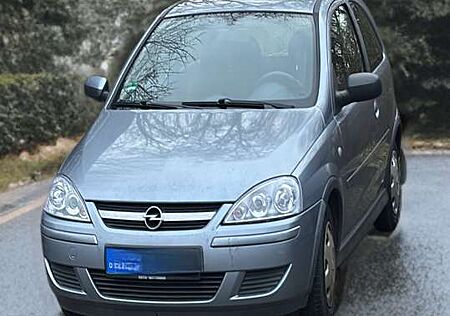Opel Corsa 1.2 16V Enjoy mit Style Paket