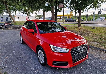 Audi A1 Sportback Automatik /. Navi /Sitzheizung