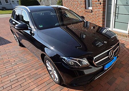 Mercedes-Benz E 220 d T 9G-TRONIC Avantgarde