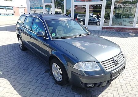 VW Passat Variant Volkswagen 1.9 TDI Comfortline DPF / Metallic / 1. Hand