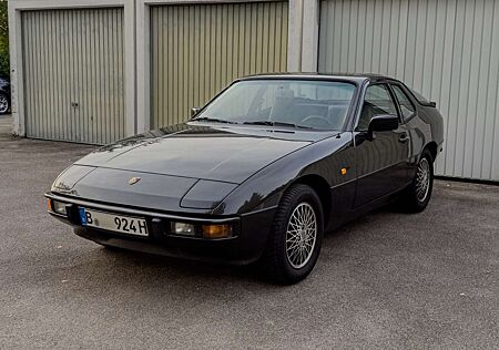 Porsche 924