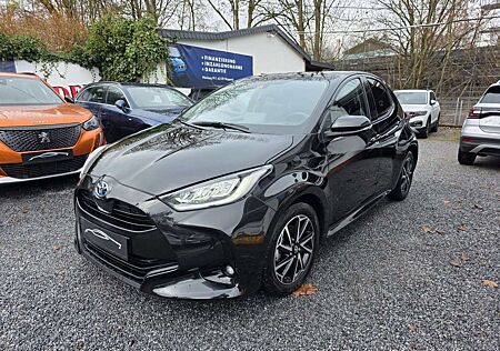 Toyota Yaris 1.5-l-VVT-i HYBRID 116 TEAM NAVI*,LED,KAM.