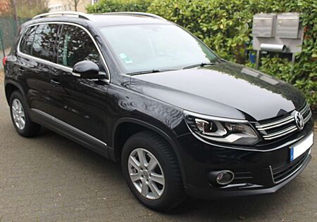 VW Tiguan Volkswagen 2.0 TSI 4 Motion Pano. Sitzh. Navi Kamera