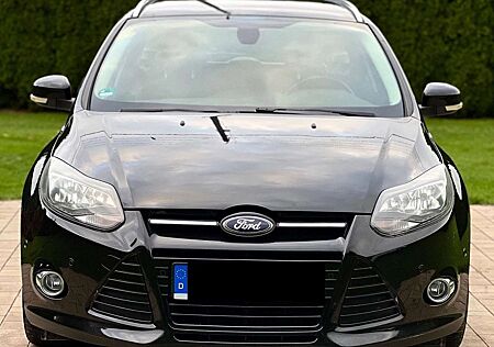 Ford Focus Turnier 1.6 EcoBoost Start-Stopp-System Titanium