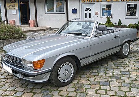 Mercedes-Benz SL 300 300 SL Schaltgetriebe EZ 11/1988 sehr gepflegt