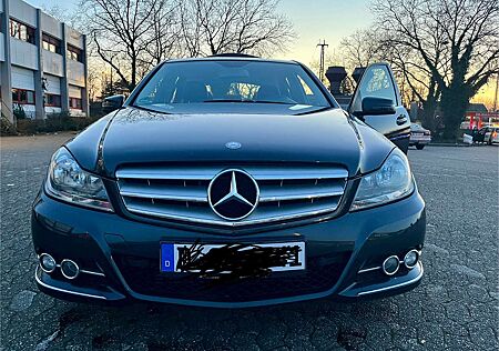 Mercedes-Benz C 180 BlueEFFICIENCY 7G-TRONIC Avantgarde