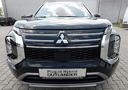 Mitsubishi Outlander 2.4 PHEV+Luxury Paket+Massage+Pano+360°+HUD