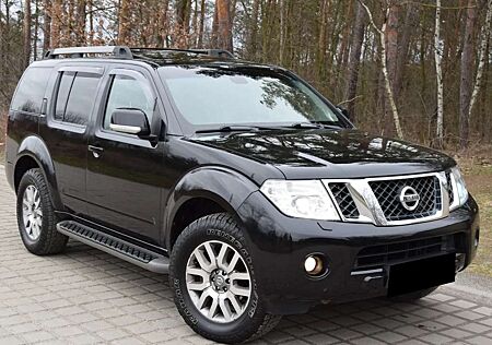 Nissan Pathfinder 2.5 dCi Aut.LE