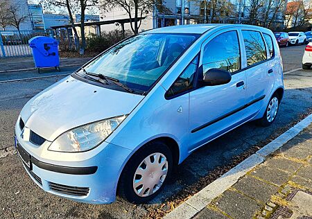 Mitsubishi Colt Z30 1.1