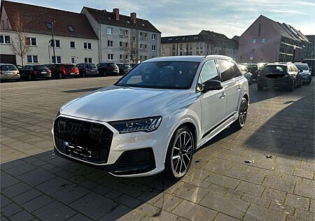 Audi SQ7 TFSI quattro tiptronic