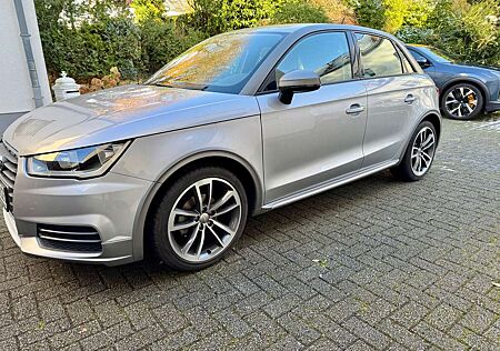 Audi A1 Sportback 1.0 TFSI ultra Sportback