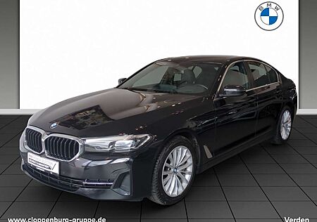 BMW 530 d Limousine*Kamera*Head-Up*PDC*Navi*DAB WLAN Parka