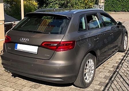 Audi A3 Sportback 1.4 TFSI Attraction, NR, BusinessPak