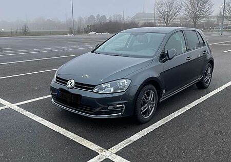 VW Golf Volkswagen 1.2 TSI BlueMotion Technology Allstar