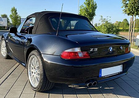 BMW Z3 roadster 3.0i Sportpaket Vollleder top !