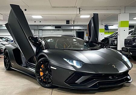 Lamborghini Aventador S ROADSTER CARBON LIFT TOPZUSTAND!!!