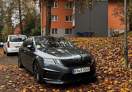 Skoda Octavia RS | Black Design | Canton