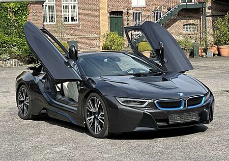 BMW i8 Coupe Pure Impulse *HEAD-UP*20 W-SPEICHEN*KAMERA*