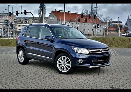 VW Tiguan Volkswagen 2.0 TSI 4Motion DSG Track & Style 12.400 € VB